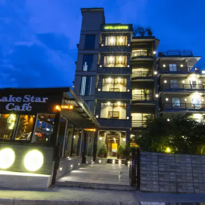 HOTEL LAKE STAR Hotels near Peace Temple