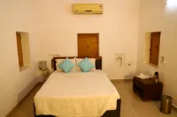 Tourist Village Khajuraho Hotel a Khajuraho