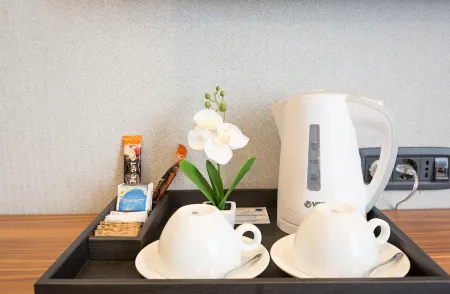 Five Points Square - City Center Отели рядом с достопримечательностью «Здание Старого дворца в Белграде»