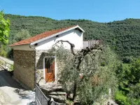 Asplanato (Dol160) Hotels in Dolcedo