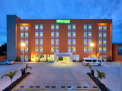 City Express Junior by Marriott Veracruz Aeropuerto Hotels near Historic Center of Veracruz