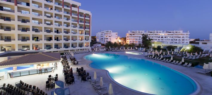 Ukino Palmeiras Village - 24h All Inclusive ラゴア（アルガルヴェ）のホテル