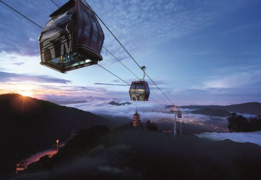 퍼스트 월드 호텔