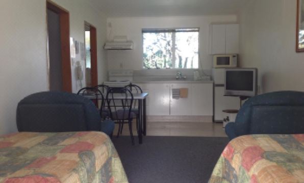 Breeze Motels - Housity