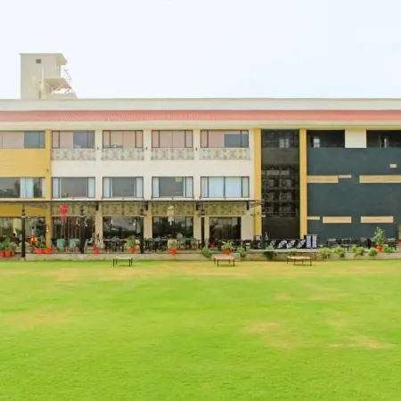 Shamrock Greens by Jardin Hotels