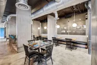 NYLO Las Colinas Hotel, Tapestry Collection by Hilton - breakfast