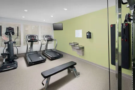 Extended Stay America Select Suites - Tampa - Brandon - East Отели рядом с достопримечательностью «Парк Козуэй»