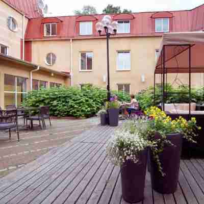 Home Hotel Uman Hotel Exterior