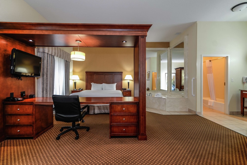 Hampton Inn & Suites Detroit/Chesterfield