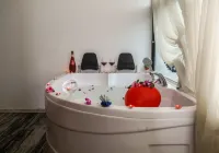 Luna Mare Resort Mersin - Hot Tub