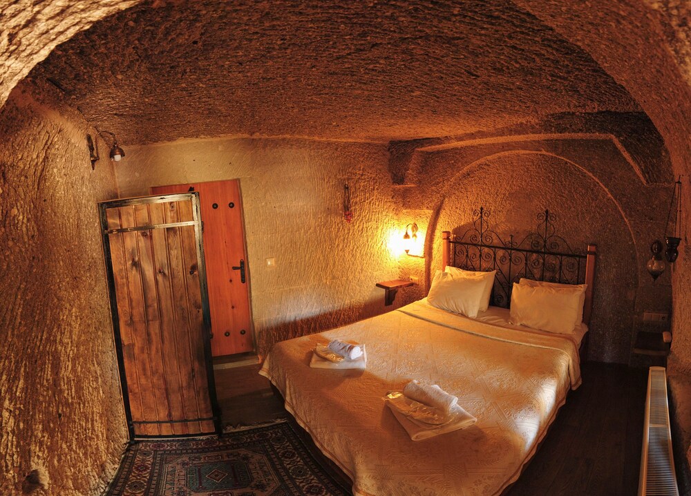 Angel Cave Suite