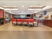 Comfort Suites Newark - Harrison Hotels in Newark