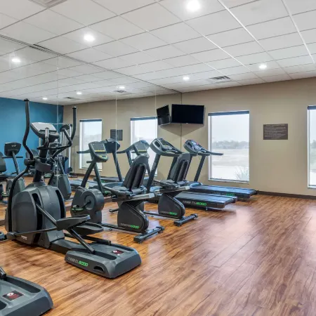 Comfort Suites - University