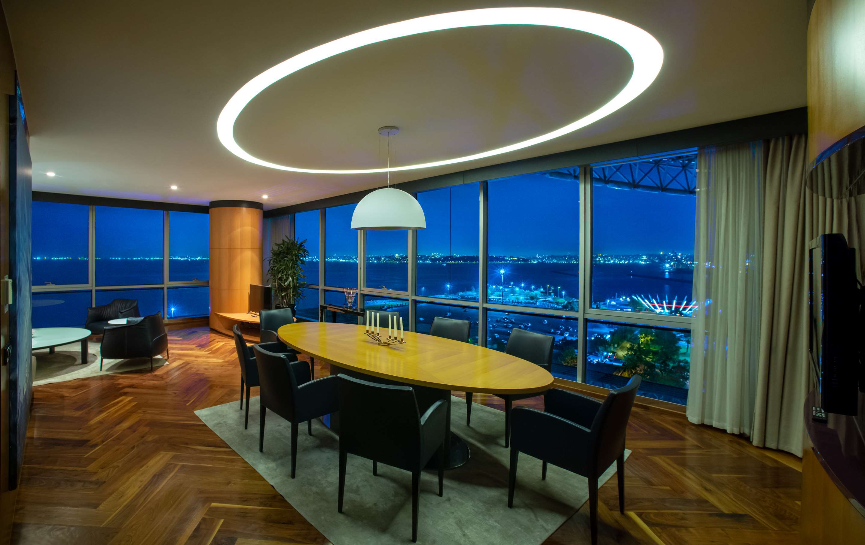 DoubleTree by Hilton Istanbul - Moda