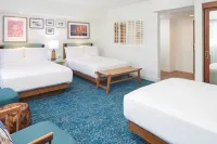 OUTRIGGER Reef Waikiki Beach Resort Hotel a Honolulu