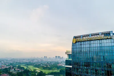 InterContinental Hotels Jakarta Pondok Indah Hôtels à proximité de : University of Muhammadiyah Jakarta