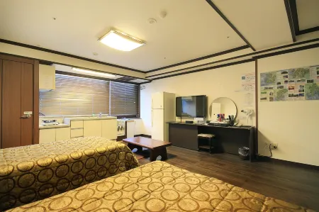 Mokpo Family Tourist Hotel