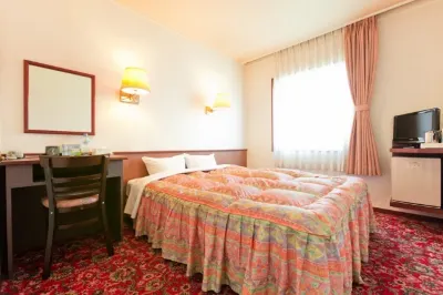 Daily Hotel Mizuhodai Hotels near Tsuruse Station