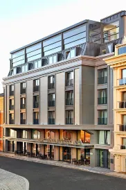 Lady Diana Hotel