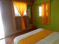 Nice Quadruple Cabin Equipped and Very Central Hôtels à : 