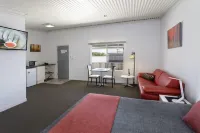 Gunnedah Lodge Motel Hotels near Porcupine Lookout