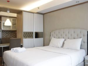 Comfortable and Spacious Studio Apartment at Tamansari la Grande