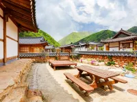 Danyang Full of Happiness Hanok Pension 丹陽郡のホテル