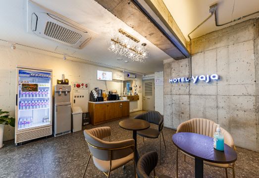 호텔 야자 서문