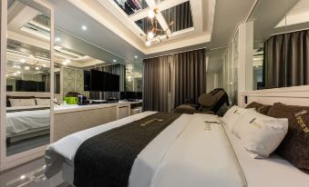 Gwangyang Ilbeonji Self Check-in Hotel