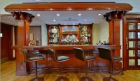 Taj Ganges Varanasi - bar