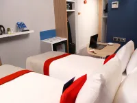 Holiday Inn Express ISTANBUL - ATAKOY METRO by IHG Hotels near Bakirkoy
