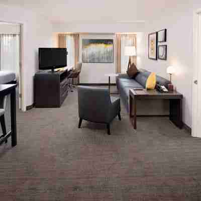 Residence Inn Arlington Rooms