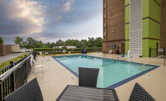 Red Roof Inn & Suites Macon