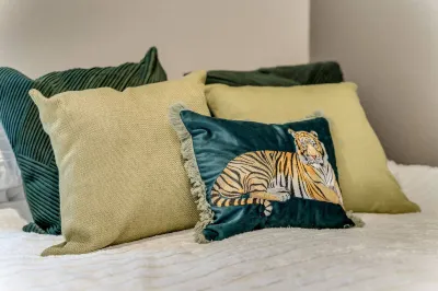 Garden Flat, Stylish, Modern Flat, Near Balloch. Hotels in 