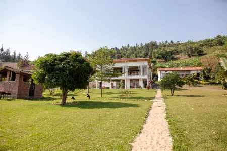 Rushel Kivu Resort Kayove Отели в г. Rutsiro