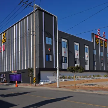 Gwangyang Myeongpum Self Check-in Motel Отели в г. Кванъян