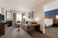 Residence Inn Roseville Отели в г. Розвилл