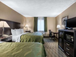 Quality Inn & Suites des Moines - Merle Hay Road