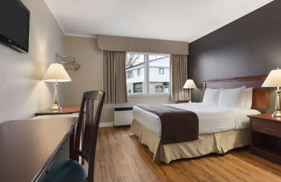 布羅克維爾貝斯特韋斯特SureStay酒店