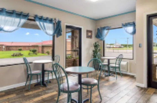 로드웨이 인 카디즈