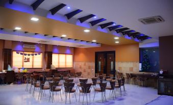 Hotel Galaxy Residency