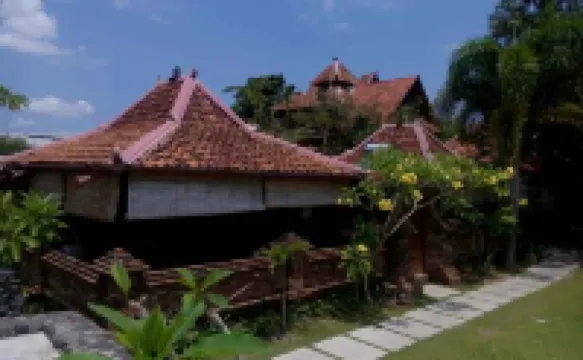 Tembi - Historical Home