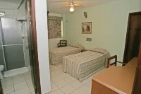 Lider Palace Hotel Hotels near Avenida Jorge Schimmelpfeng