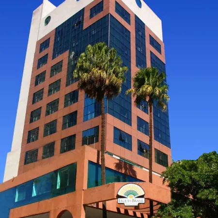 Leques Brasil Hotel Escola Отели рядом с достопримечательностью «Площадь Либердаде»