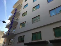 Hotel Barsotti Hotel dekat Chiesa del Cristo dei Domenicani