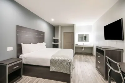 Americas Best Value Inn and Suites Northeast Houston I610 Hotels near Moody Community Center