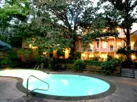 Place d' Armes French Quarter Hotel Отели рядом с достопримечательностью «Парк Джэксон-сквер»