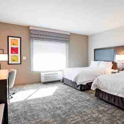 Hampton Inn & Suites by Hilton Lubbock University Rooms