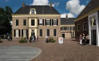 City Hotel de Jonge Отели в г. 
