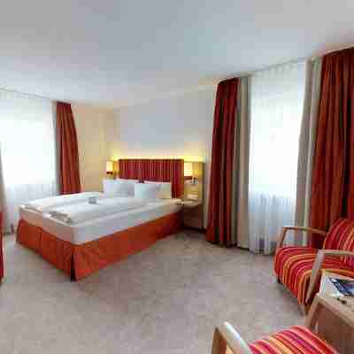Hotel Goldene Traube Rooms